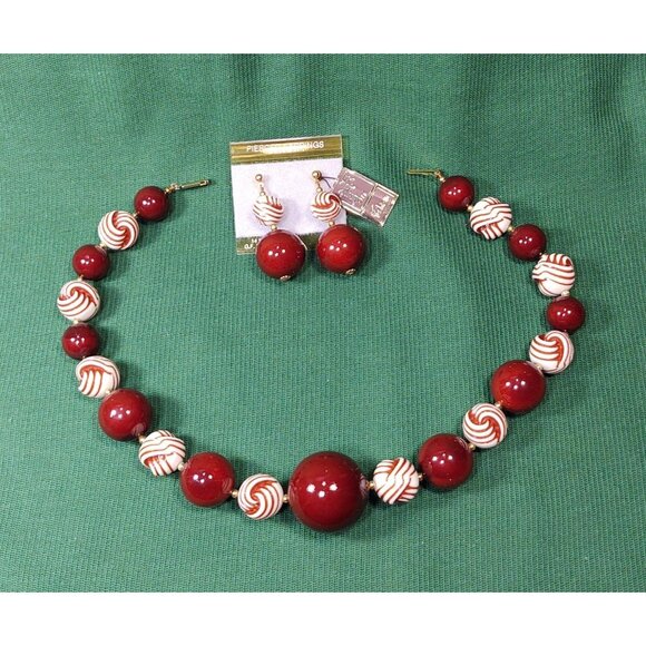 By Hugo Red & White Graduated Bead Necklace & Earrings Set W/ 14K Post, Vintage - Picture 2 of 9